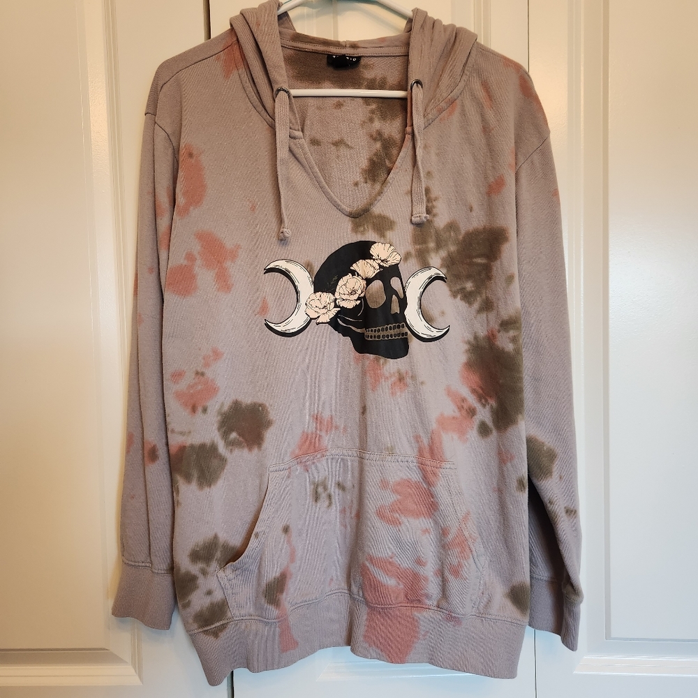 Torrid Skull and Moon pullover hoodie